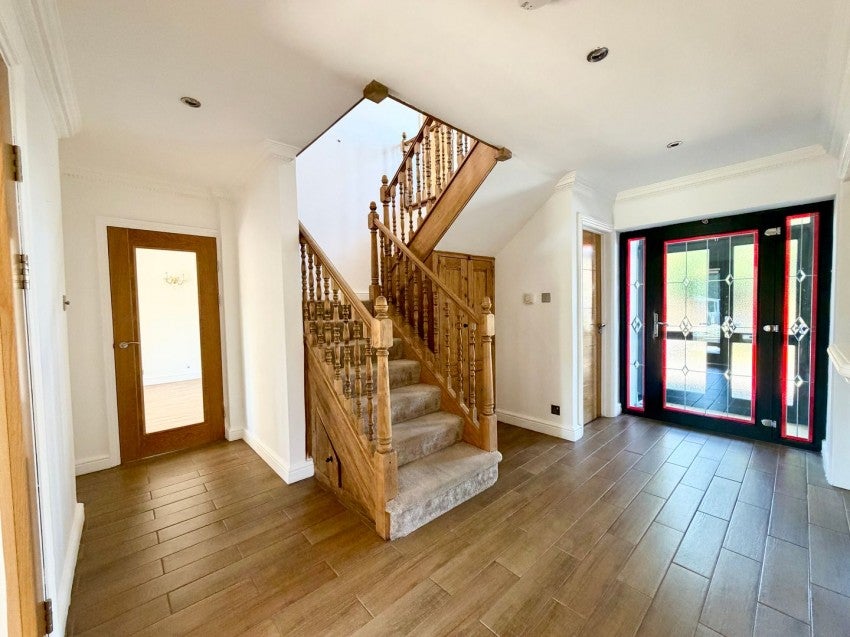 House Ouseley Road in Wraysbury