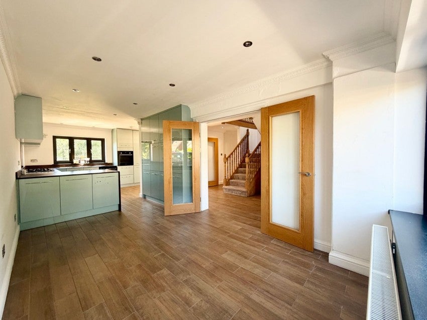 House Ouseley Road in Wraysbury