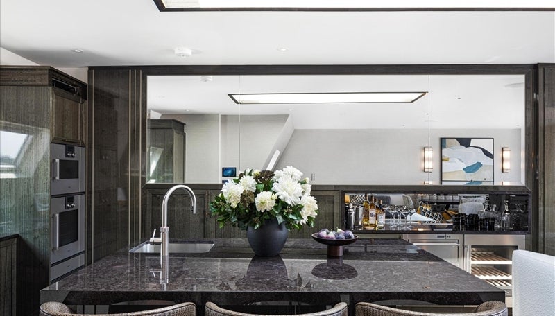 Flat Prince of Wales Terrace in Greater London