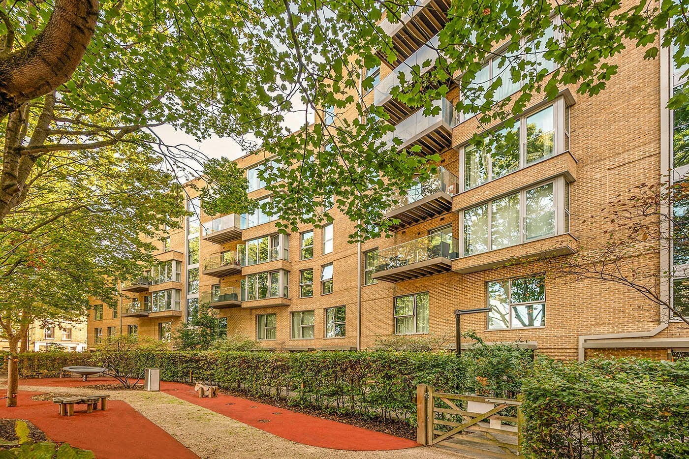 Flat Elba Place in Greater London