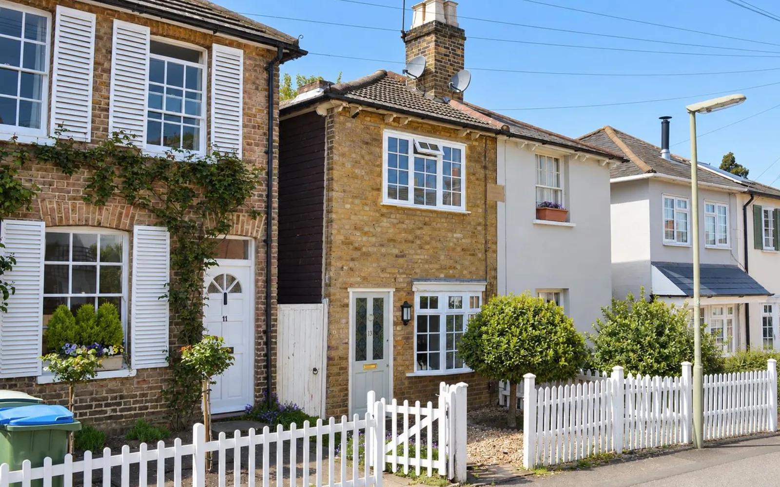House Anderson Road in Walton-on-Thames