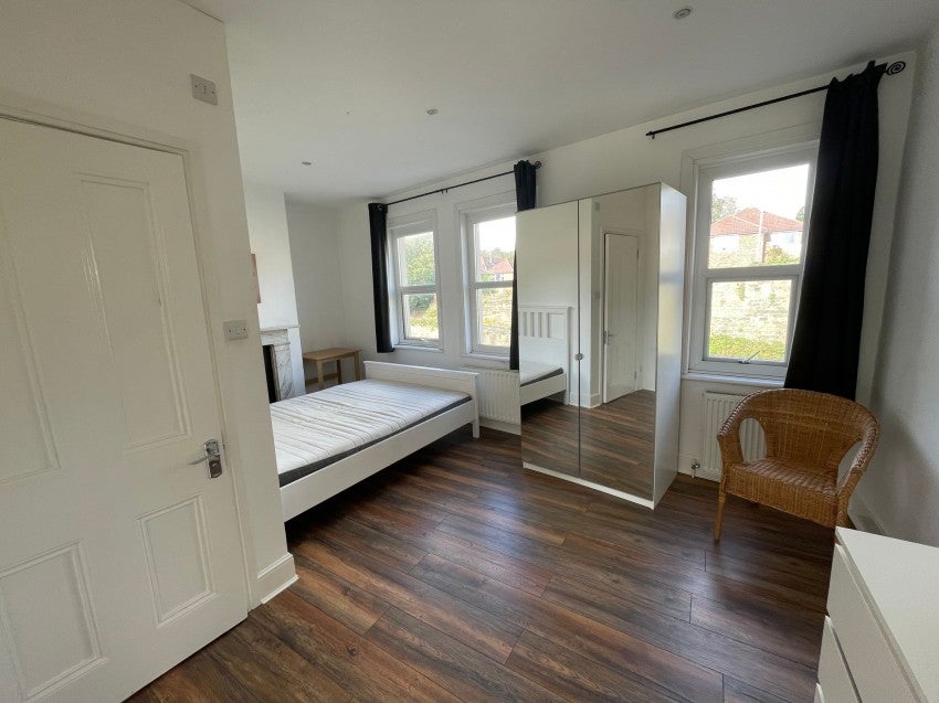 Room Braybrooke Road in St Leonards