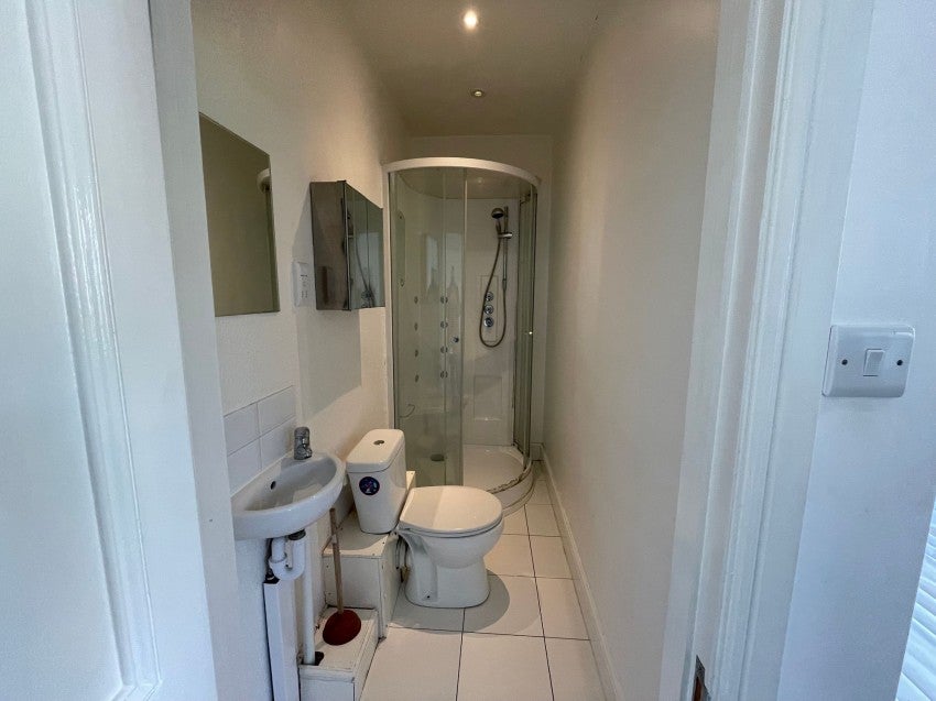 Room Braybrooke Road in St Leonards
