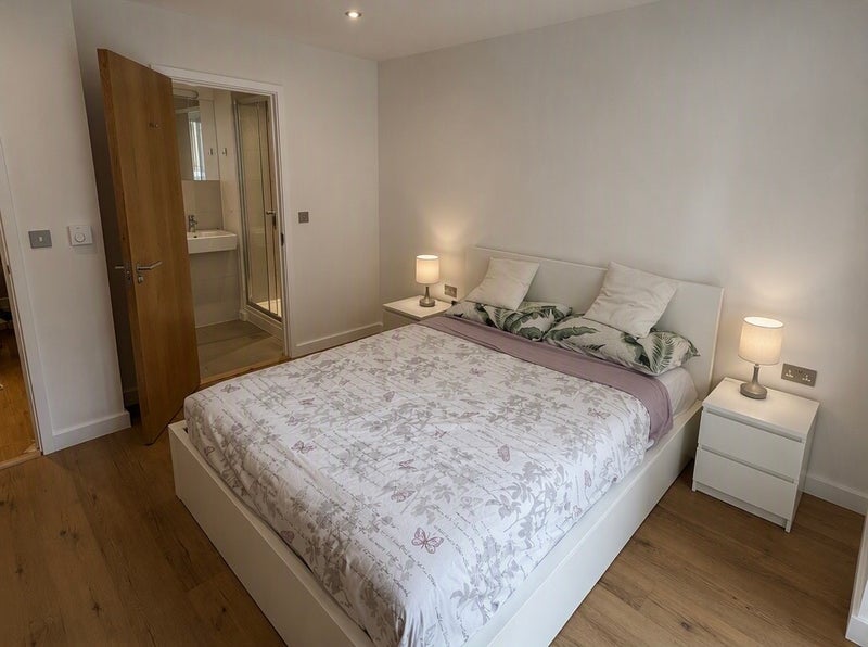 Room Arts Lane in Greater London