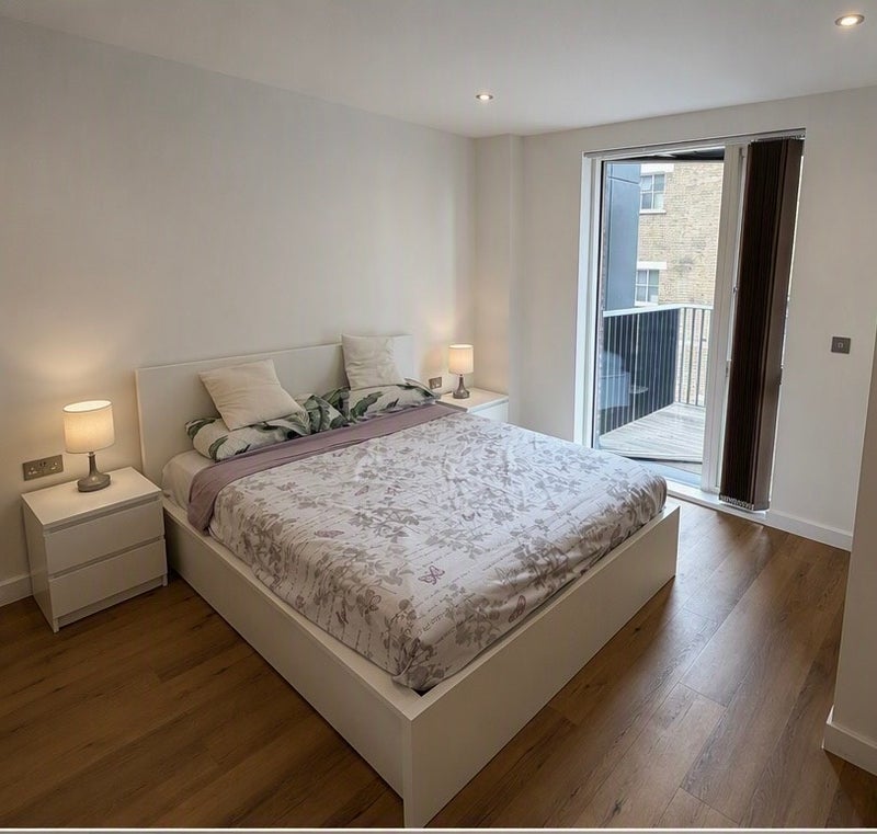 Room Arts Lane in Greater London
