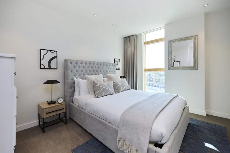 Flat Salusbury Road in Greater London