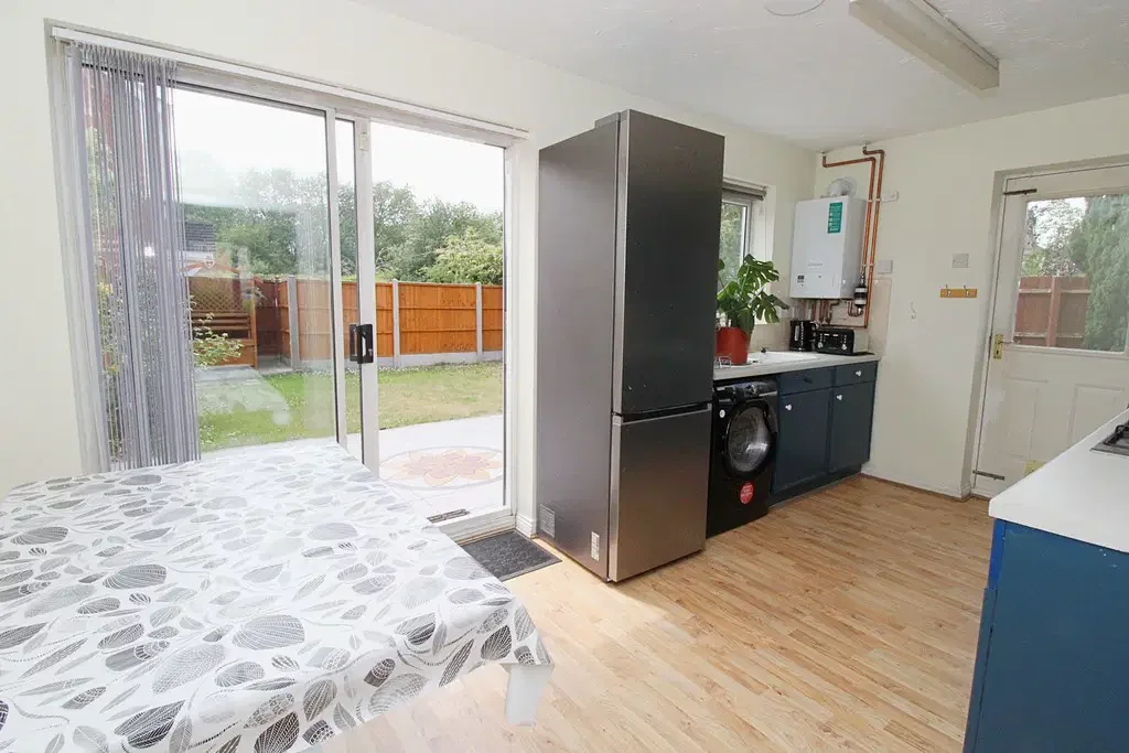 House Ajax Close in Rugby