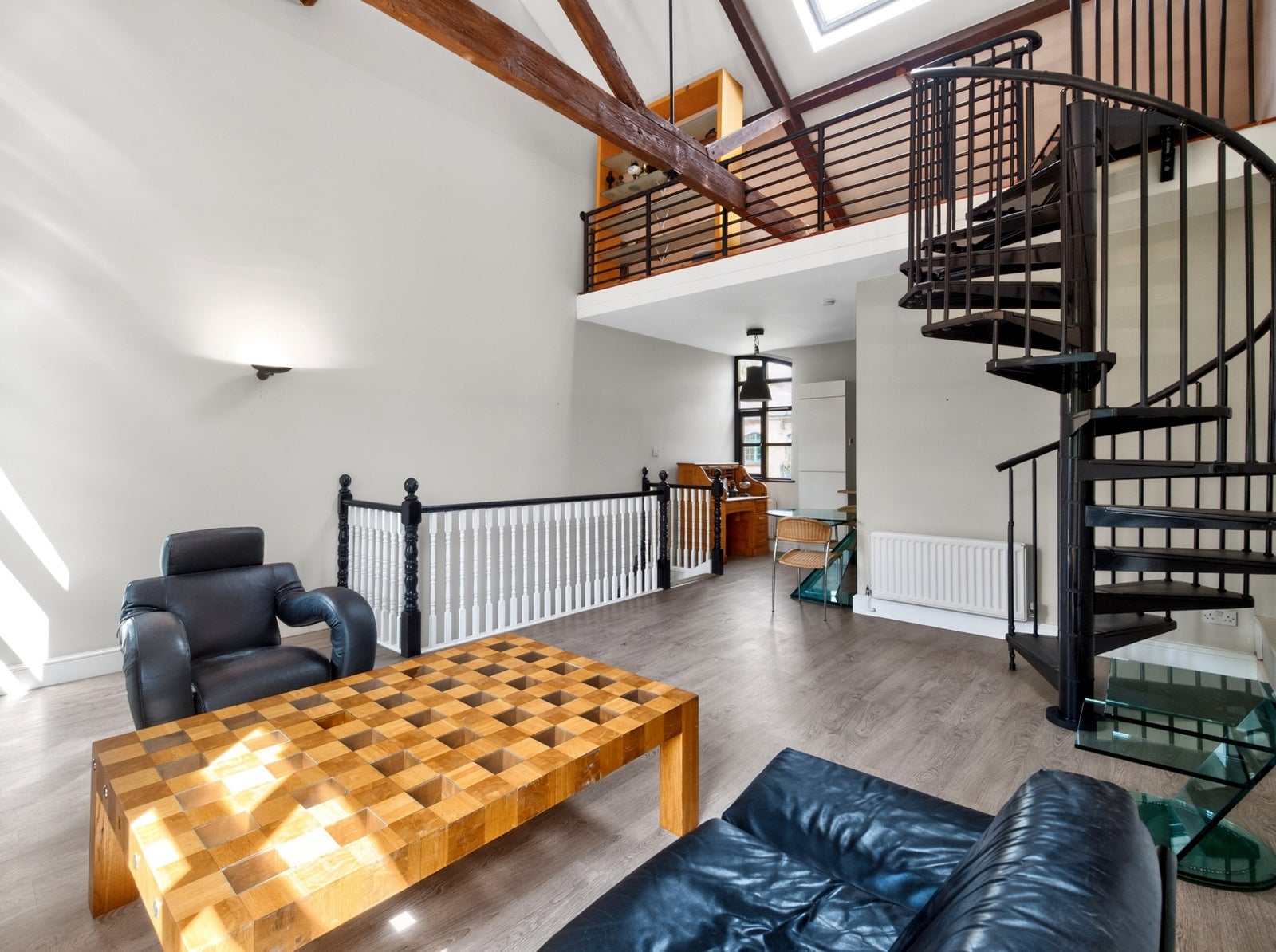 House Independent Place in Greater London