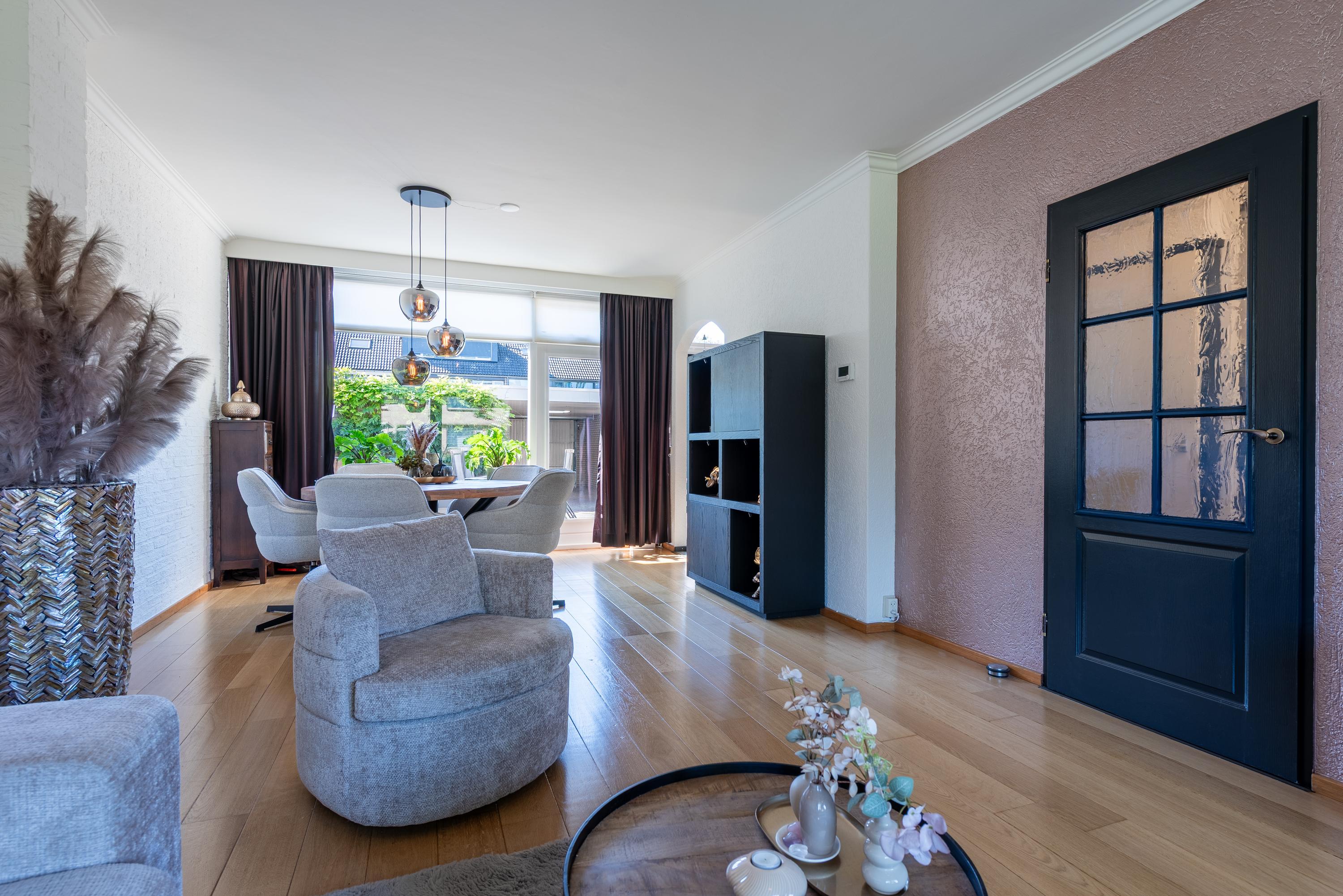 Tussenwoning te koop: Basstraat 40, Helmond