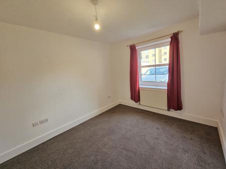 Flat Lion Court in Northampton