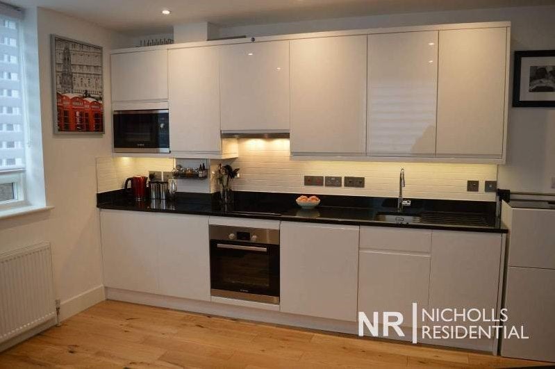 Flat Ashley Avenue in Epsom and Ewell