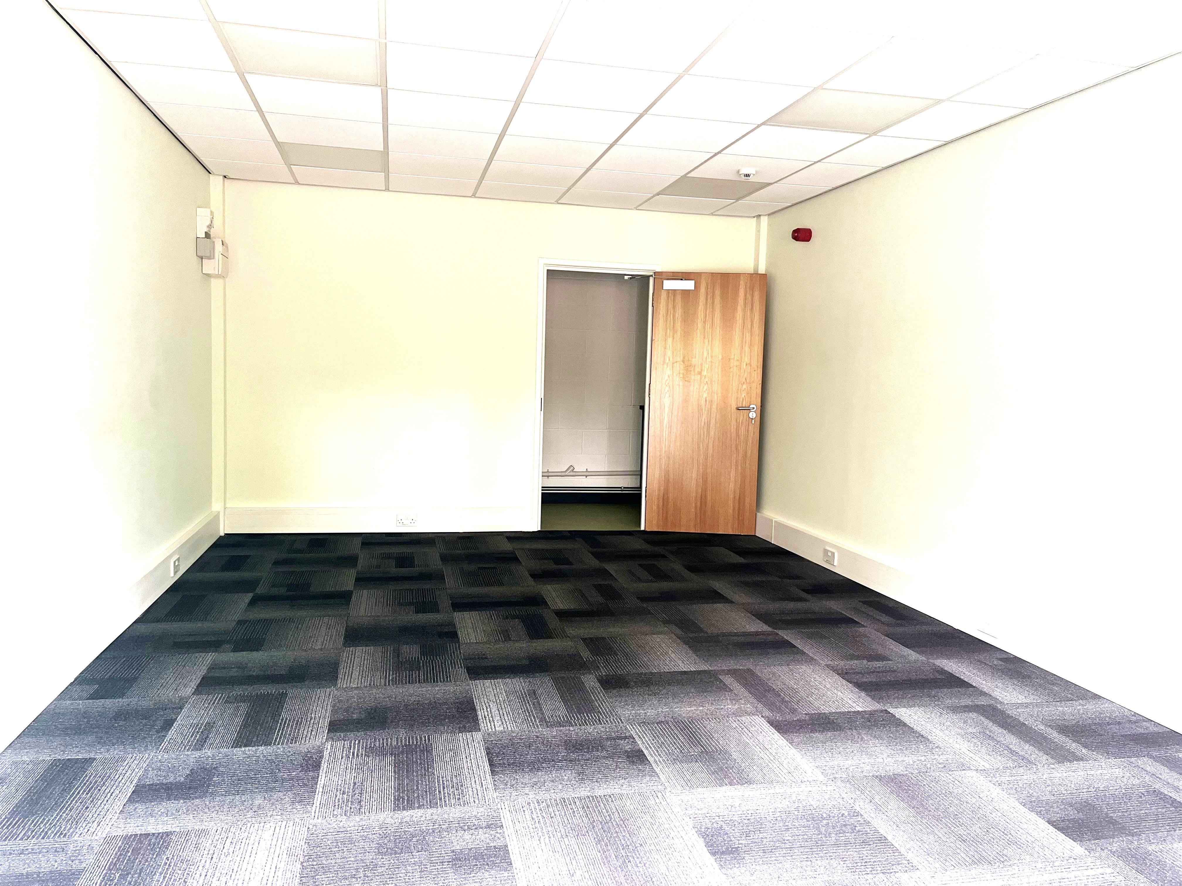 Flat Brunel Way in Stonehouse