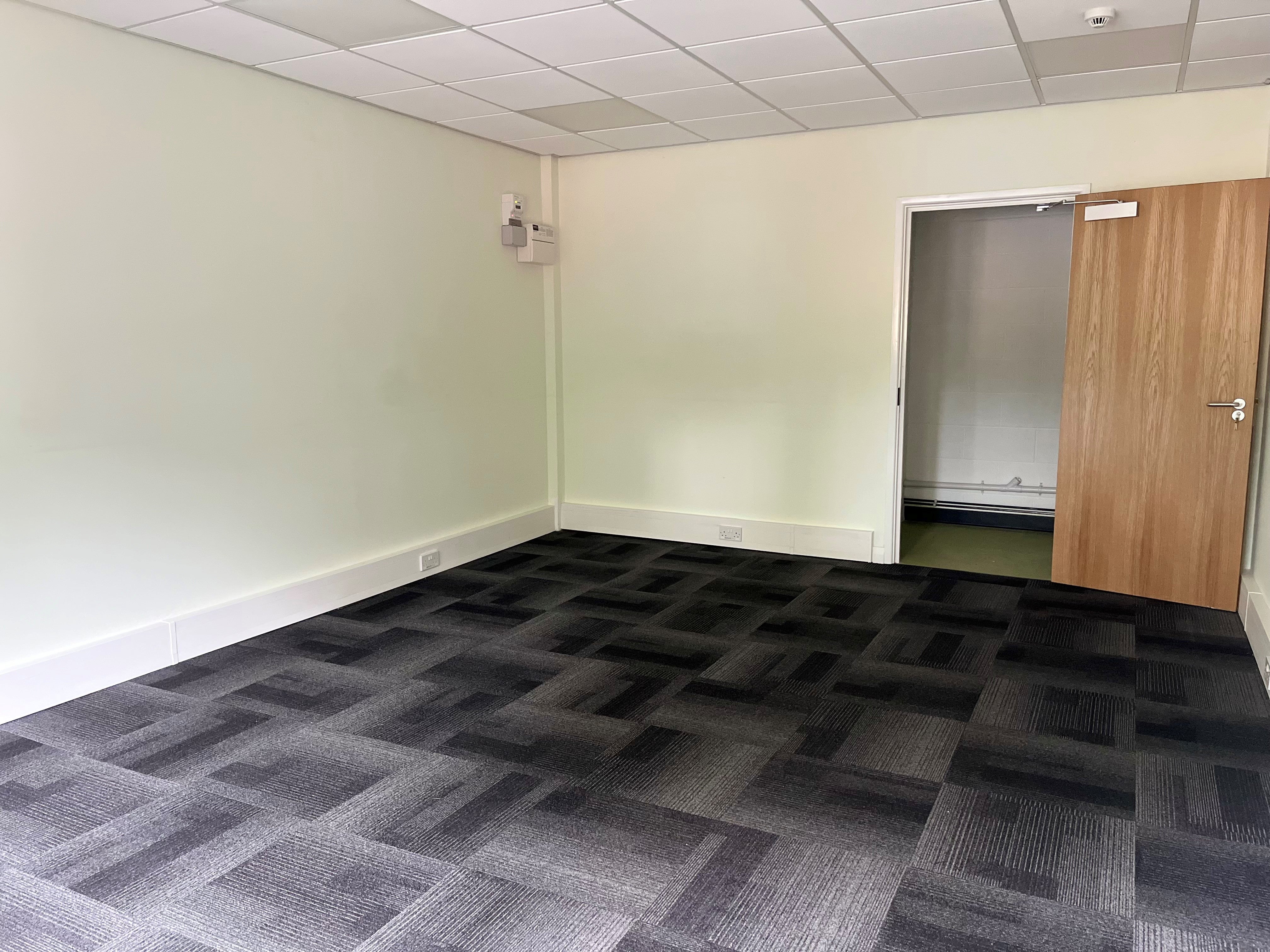 Flat Brunel Way in Stonehouse