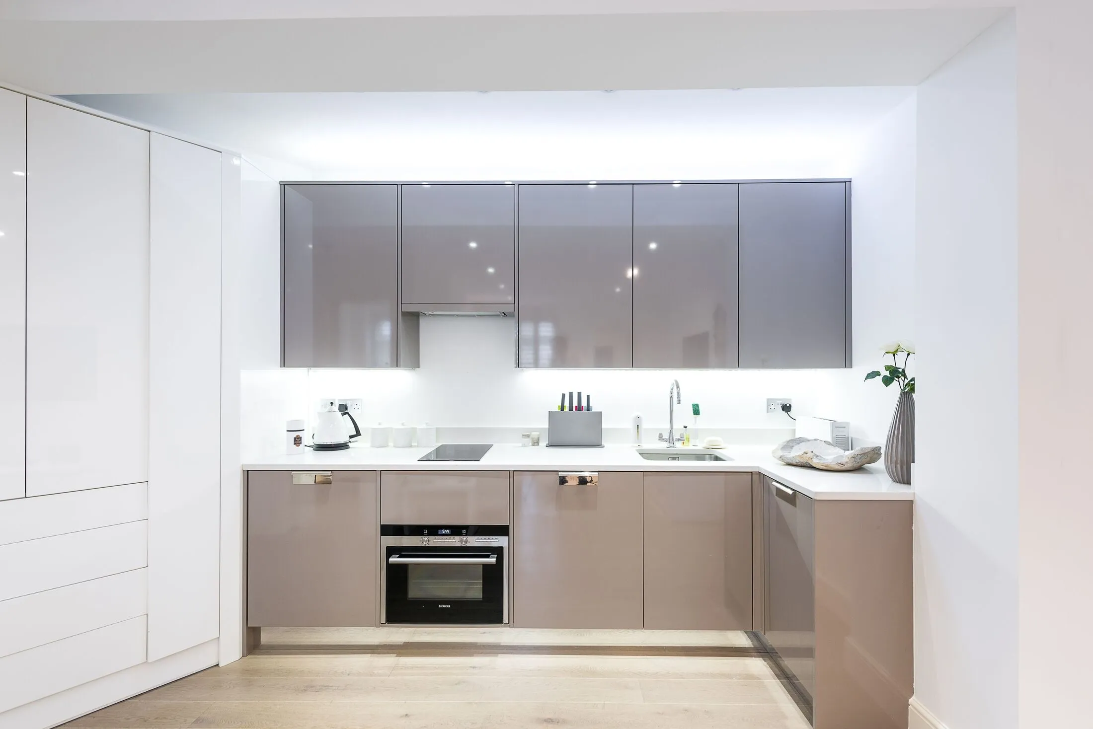 Flat Pont Street Mews in Greater London