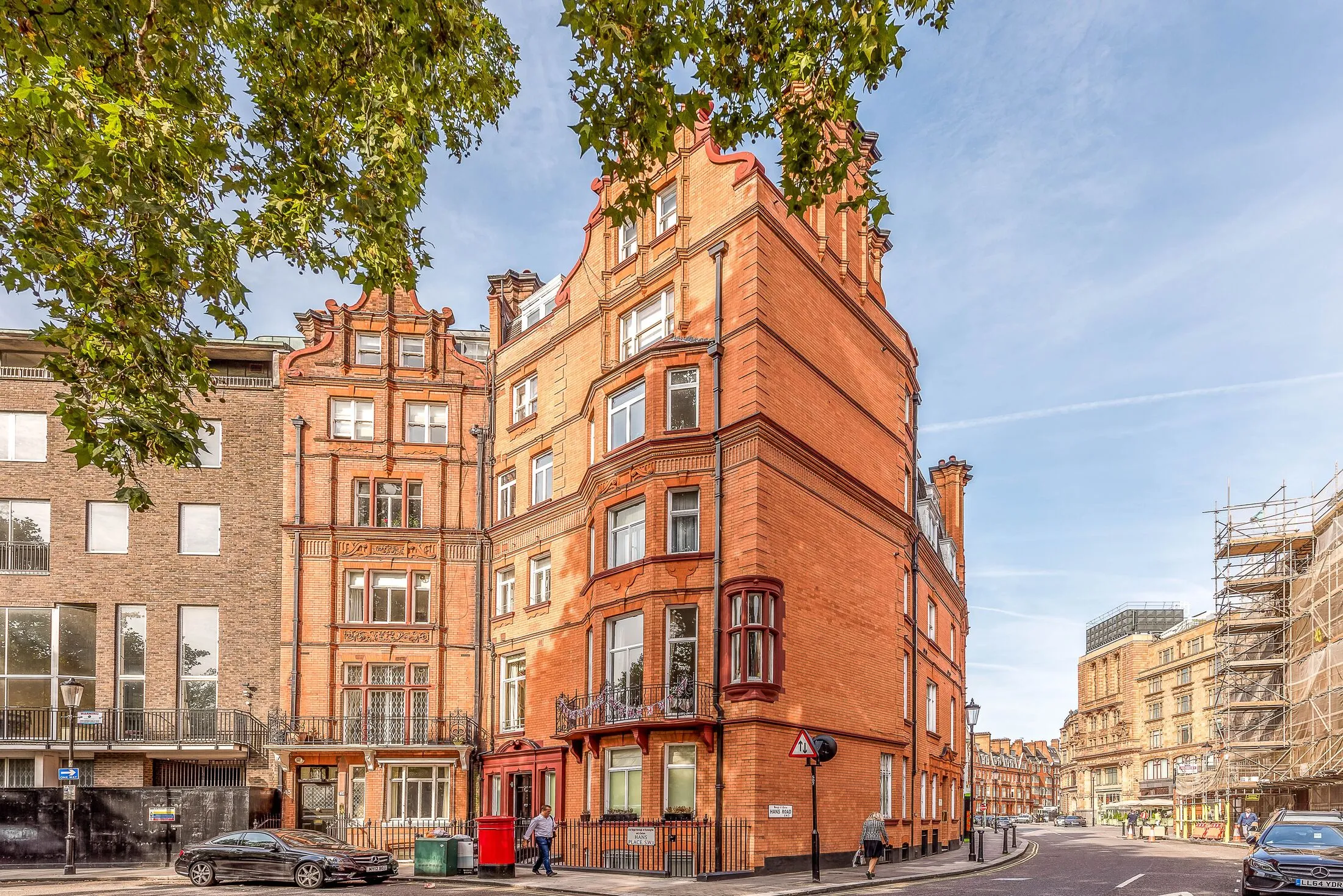 Flat Pont Street Mews in Greater London