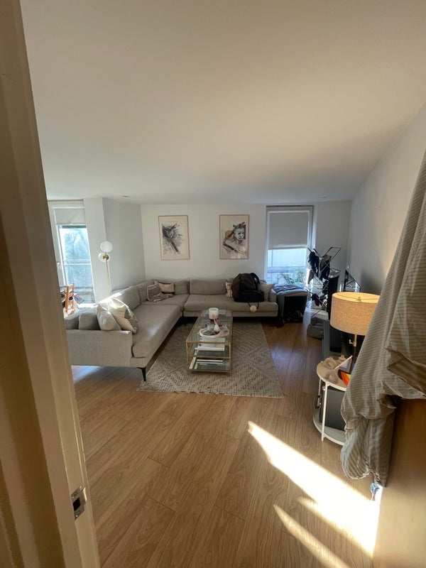 Room Gresham Road in Greater London