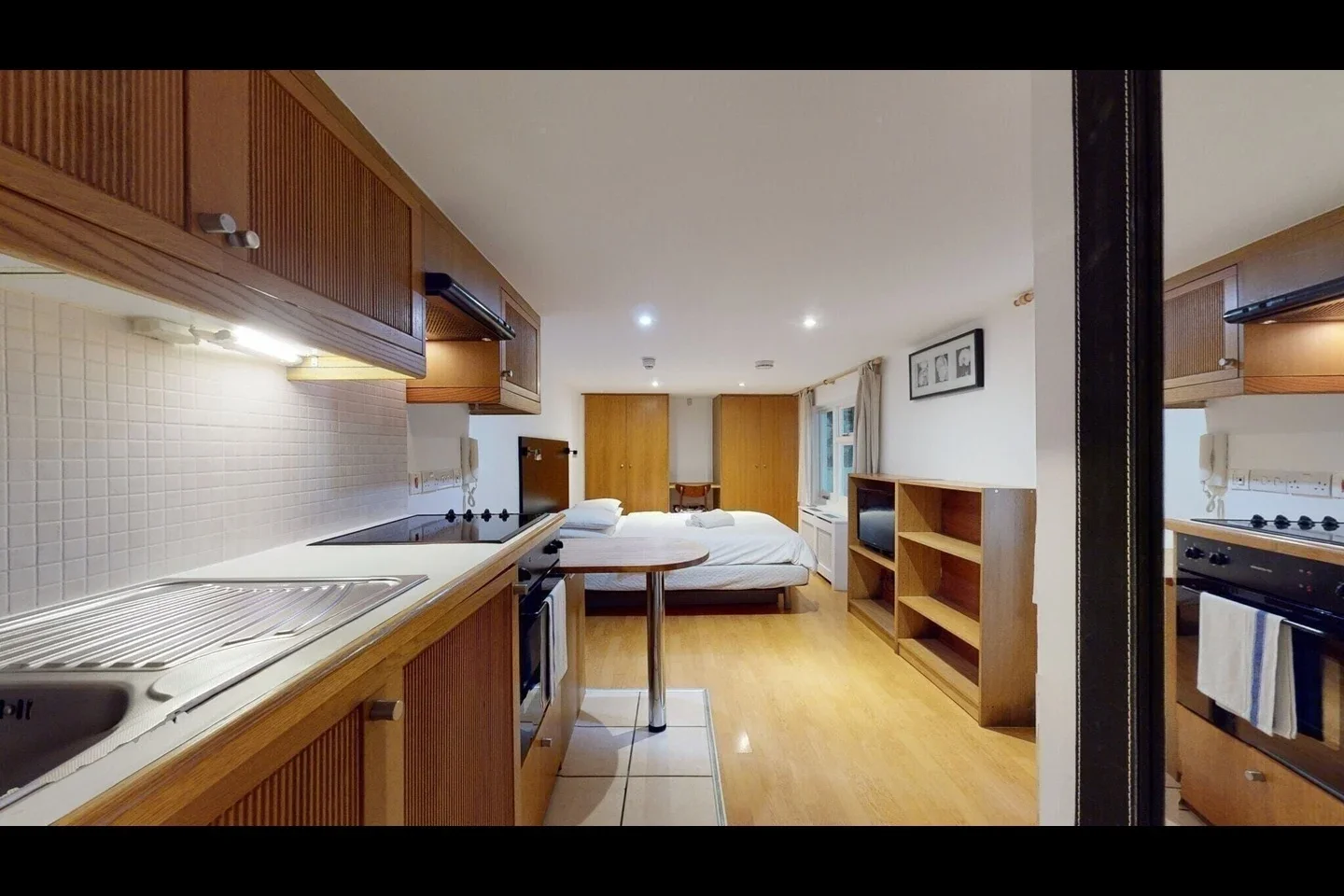 Flat Cartwright Gardens in Greater London
