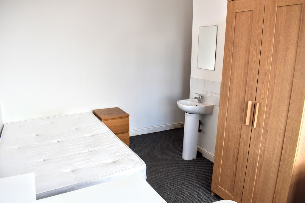 Room Moseley Road in Manchester