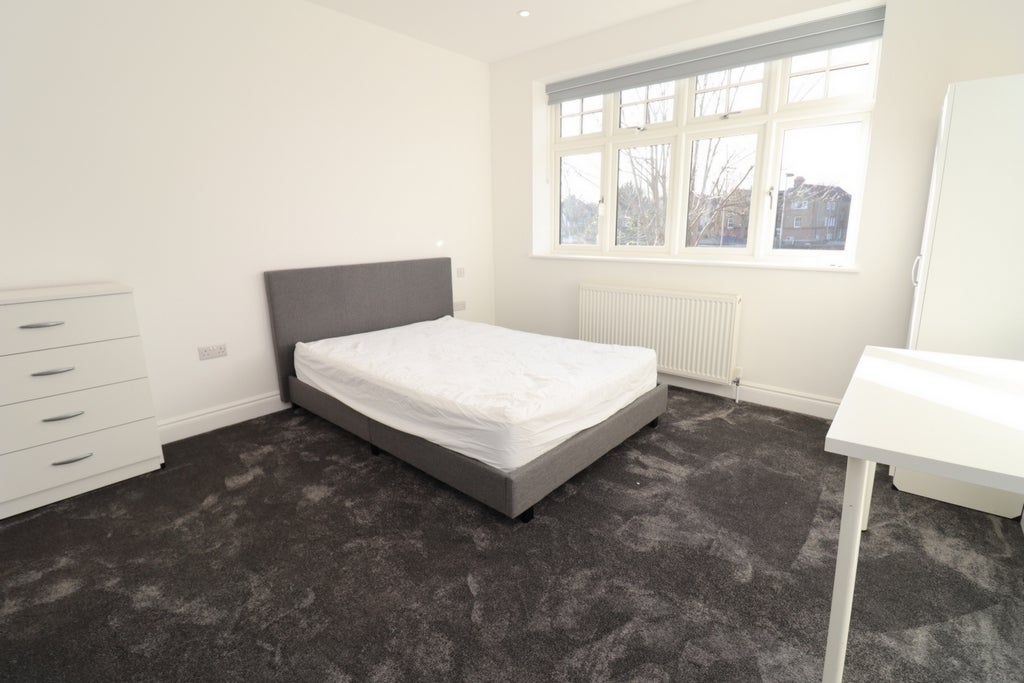 Room Globe Road in Greater London