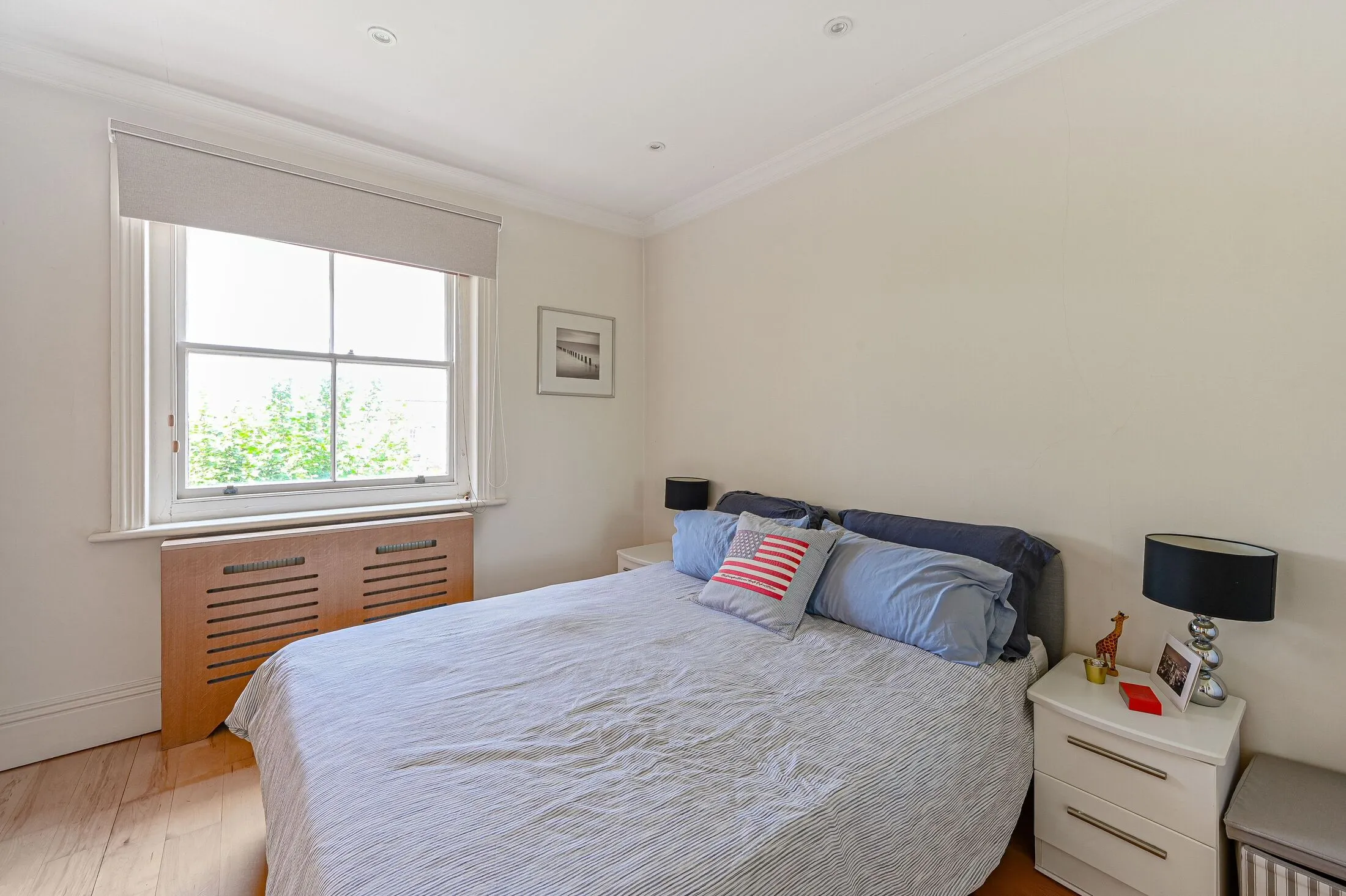 Flat Draycott Place in Greater London