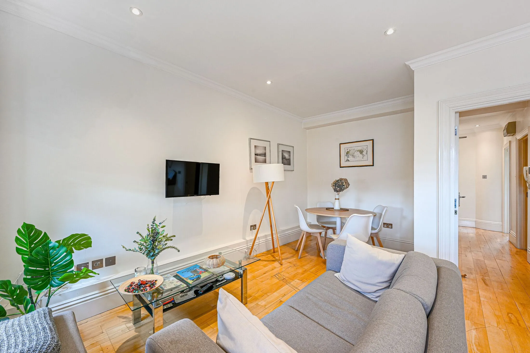 Flat Draycott Place in Greater London