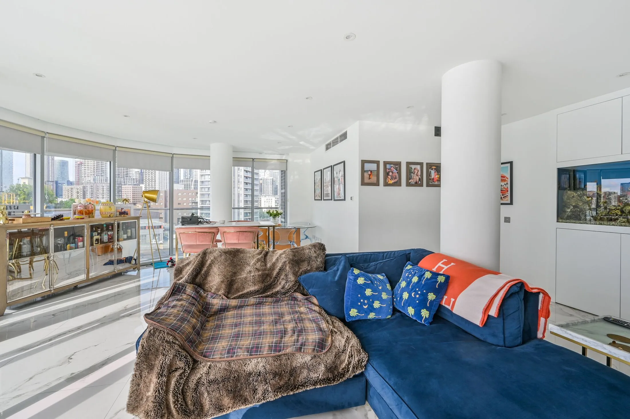 Flat Fairmont Avenue in Greater London