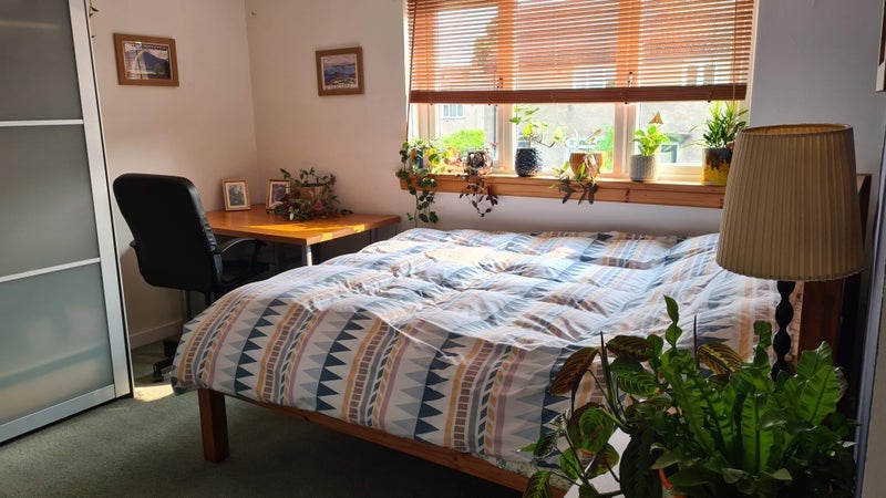 Room Gilmerton Dykes Drive in City of Edinburgh