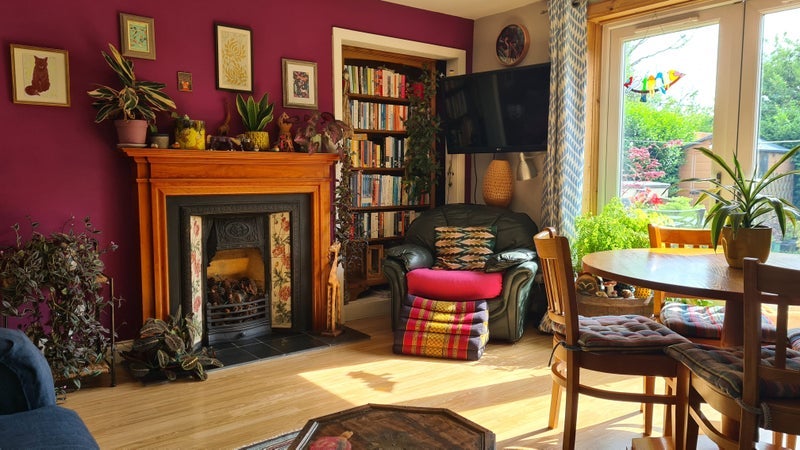 Room Gilmerton Dykes Drive in City of Edinburgh