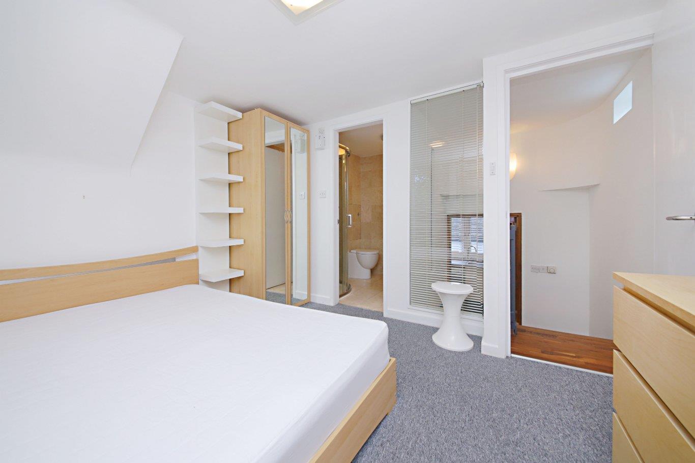 House Mulberry Close in Greater London