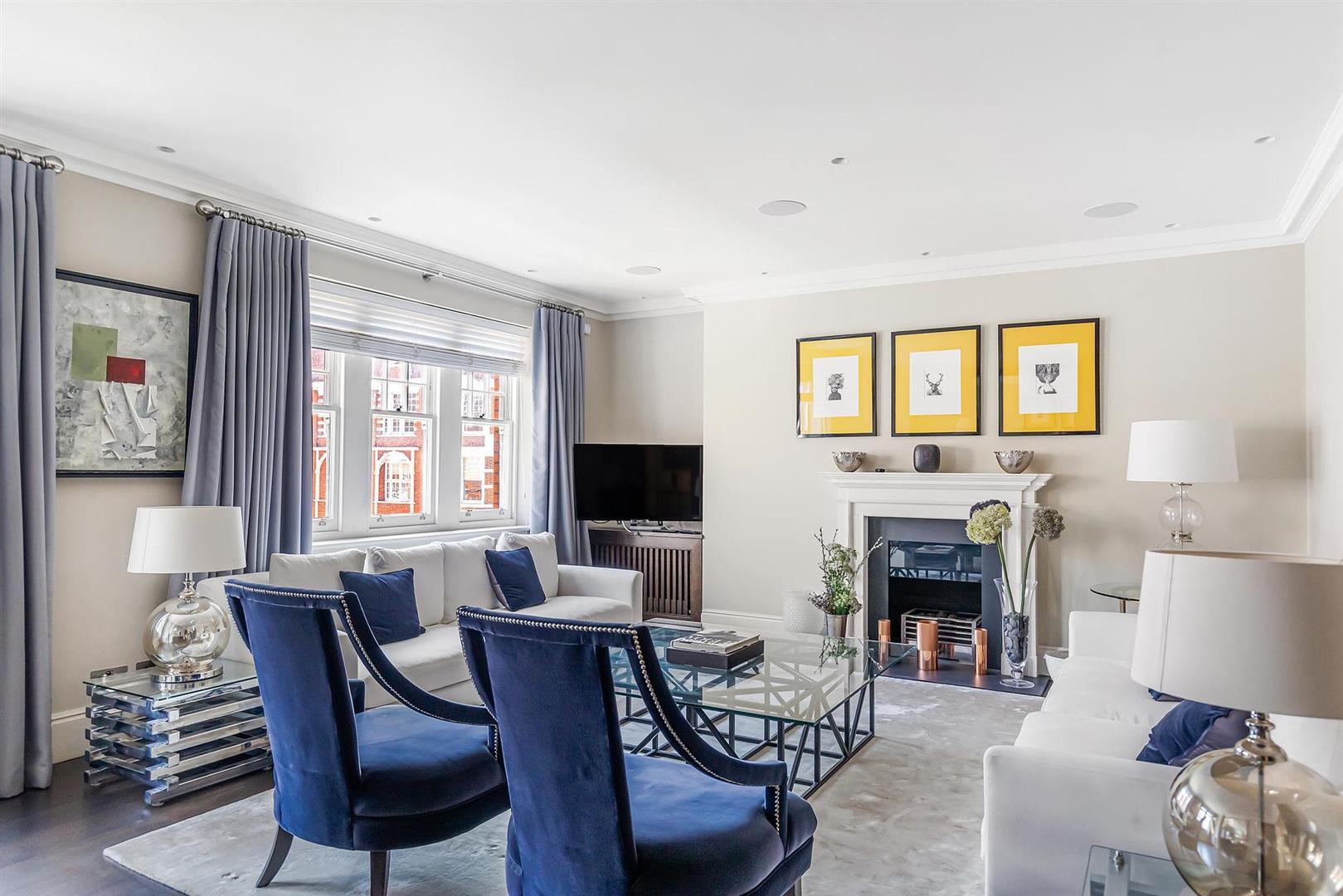 Flat Cadogan Gardens in Greater London