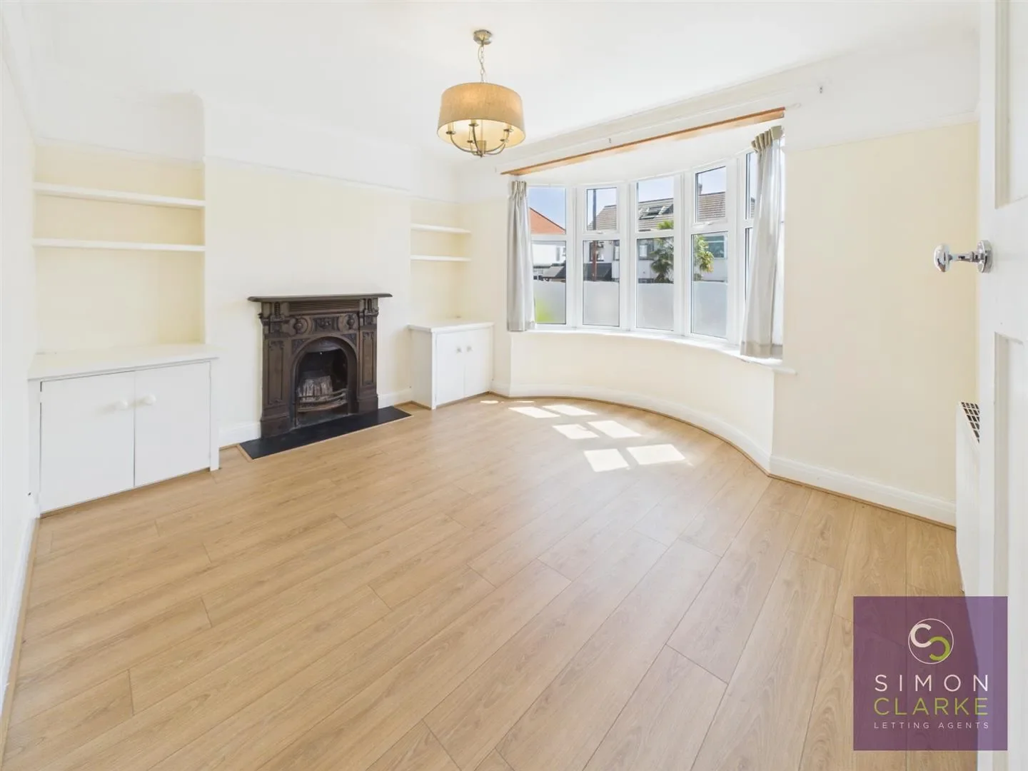 Flat Balfour Grove in Greater London