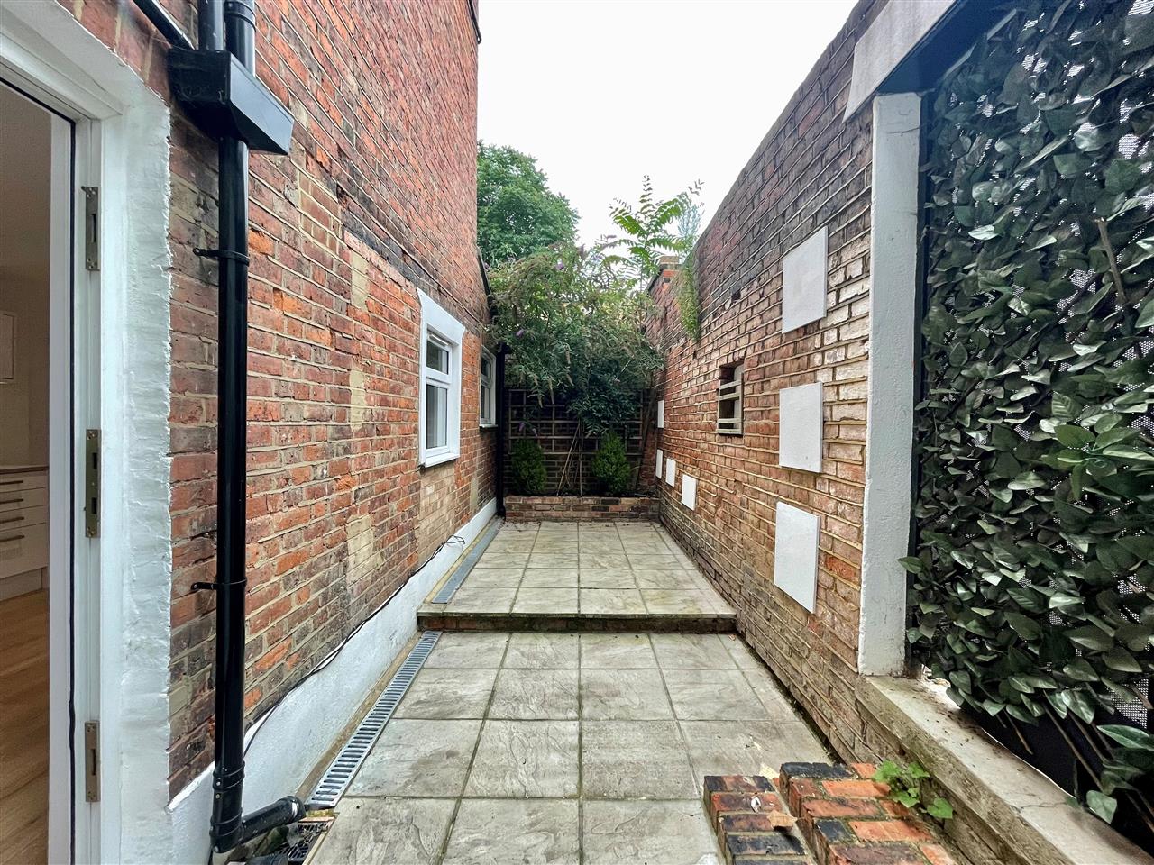 Flat Fortess Road in Greater London