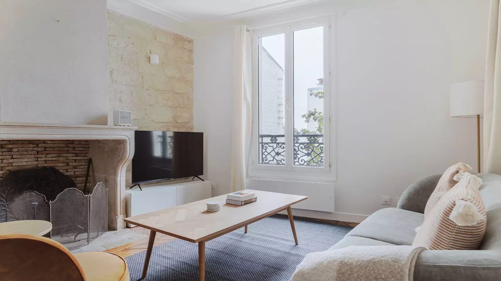 Appartement Rue Cortot à Paris