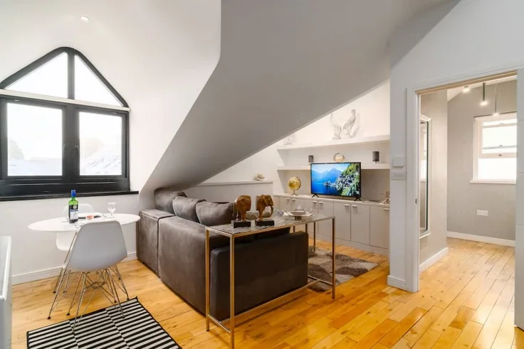 Flat Oakfield Street in Cardiff