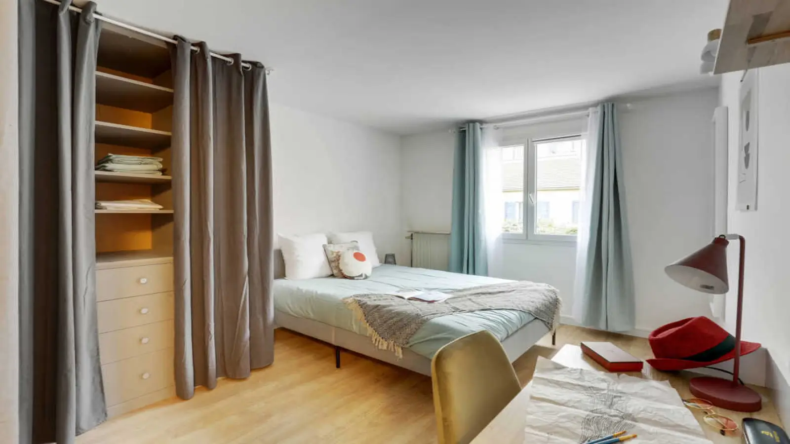 Chambre Rue Basly à Gennevilliers