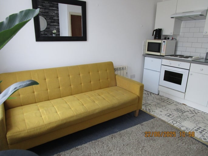 Flat Drewry Court in Derby