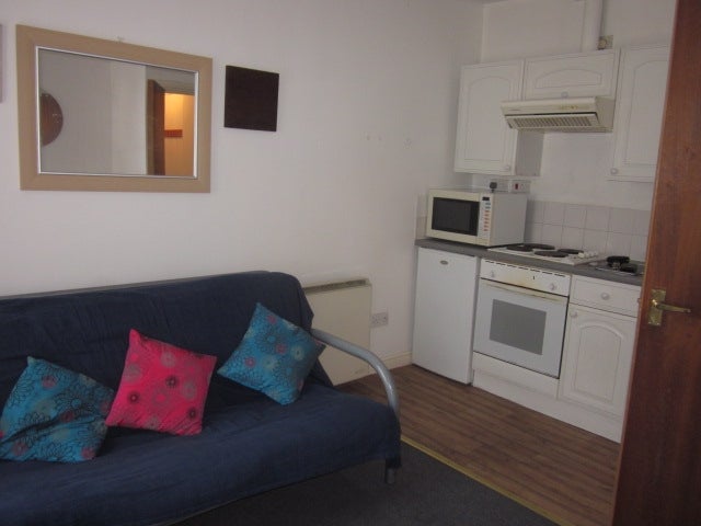 Flat Drewry Court in Derby