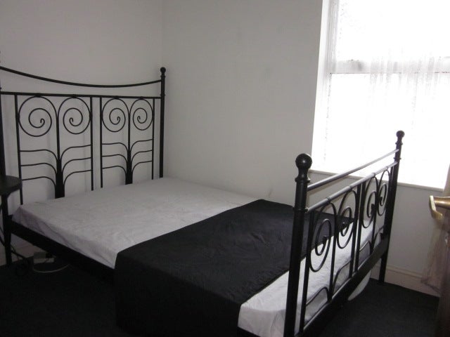 Flat Drewry Court in Derby