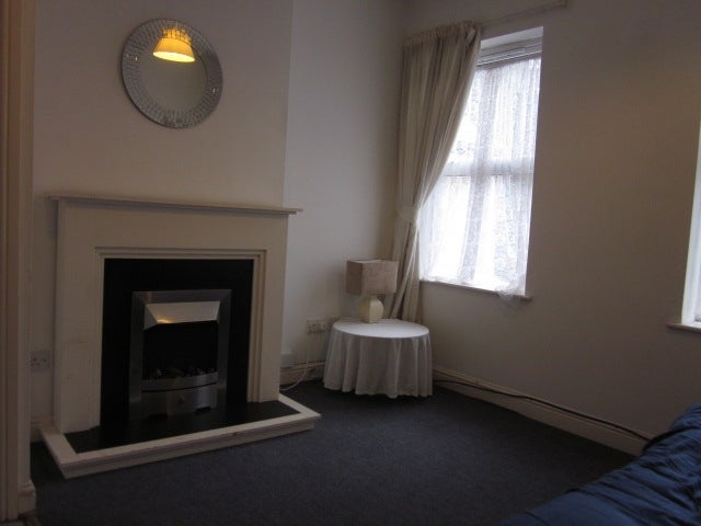Flat Drewry Court in Derby
