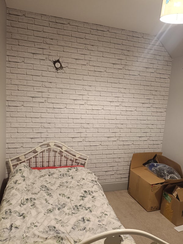 Room Wendover Road in Slough