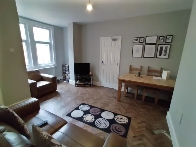 Room Montague Street in Nottingham