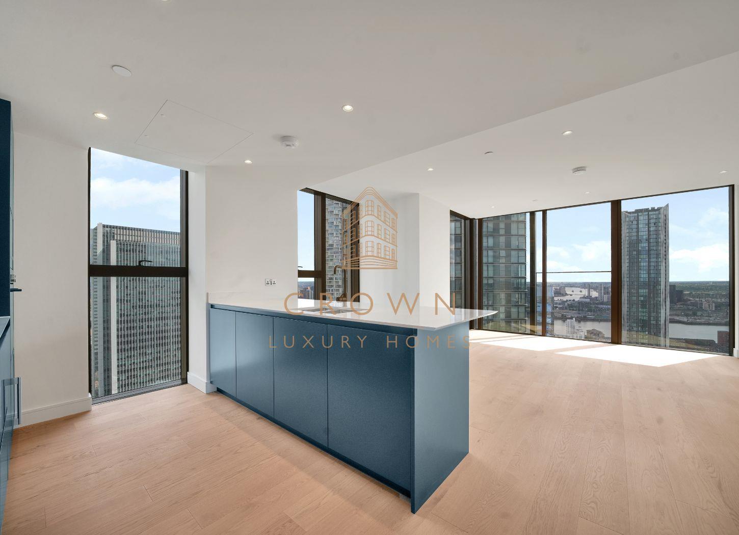 Flat South Quay Square in Greater London