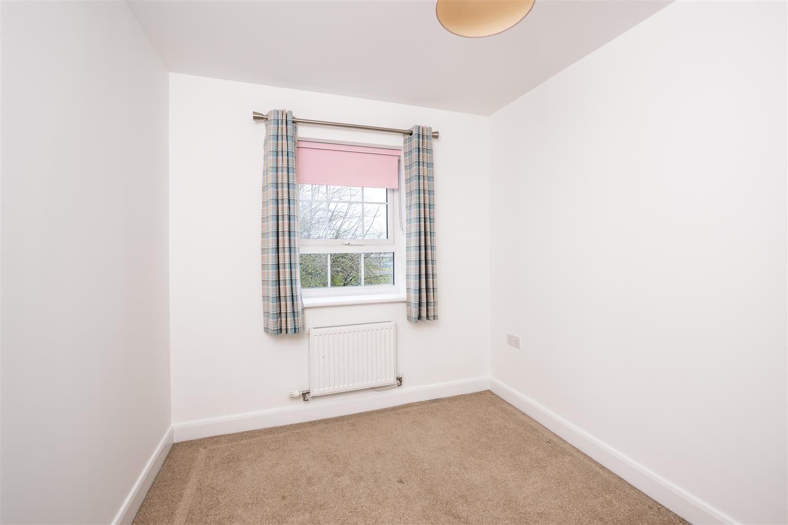 House Heron Close in Higham Ferrers
