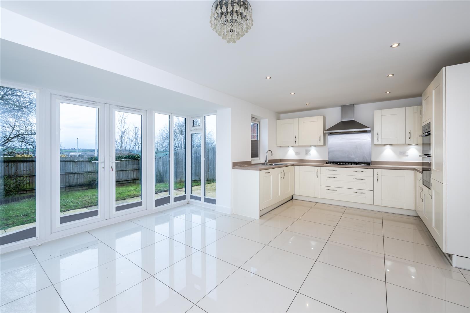 House Heron Close in Higham Ferrers
