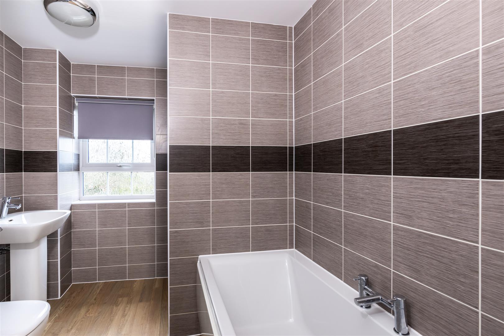 House Heron Close in Higham Ferrers