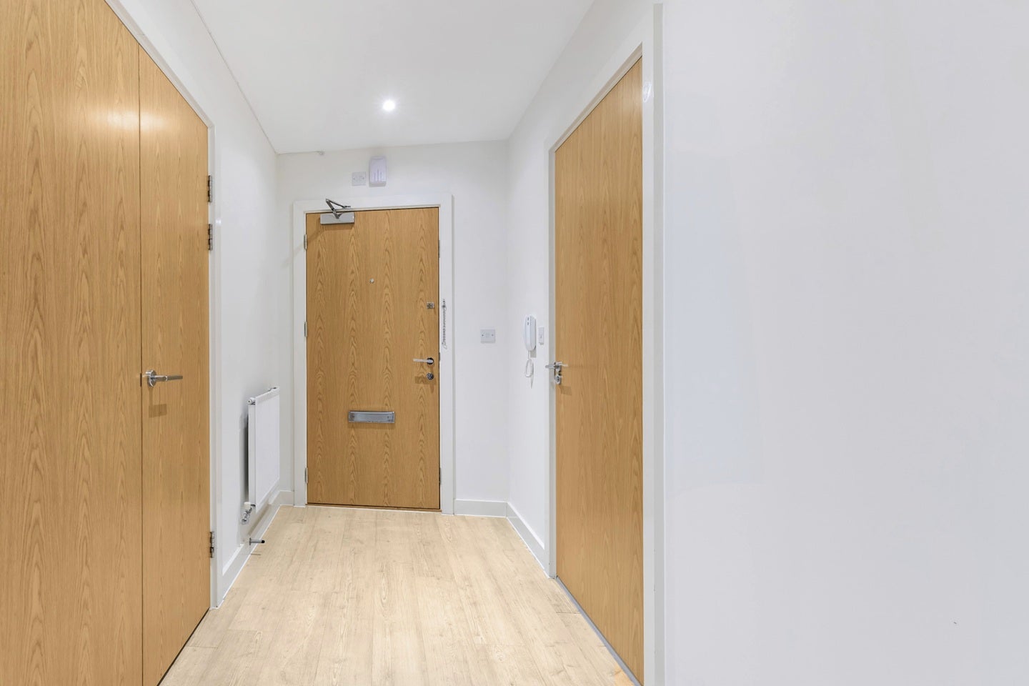 Flat Howard Road in Greater London