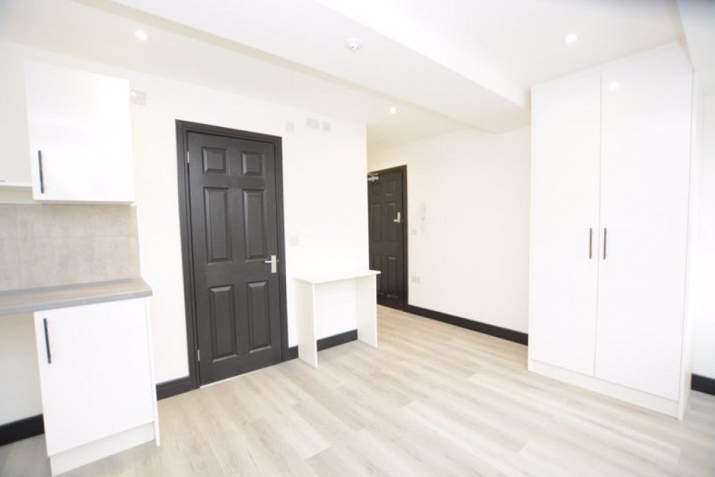 Room Station Road in Beaconsfield