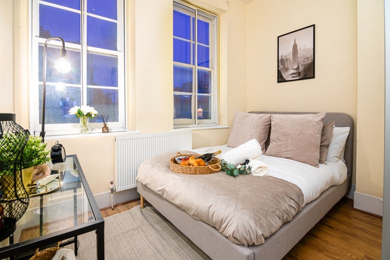 Room Edith Villas in Greater London