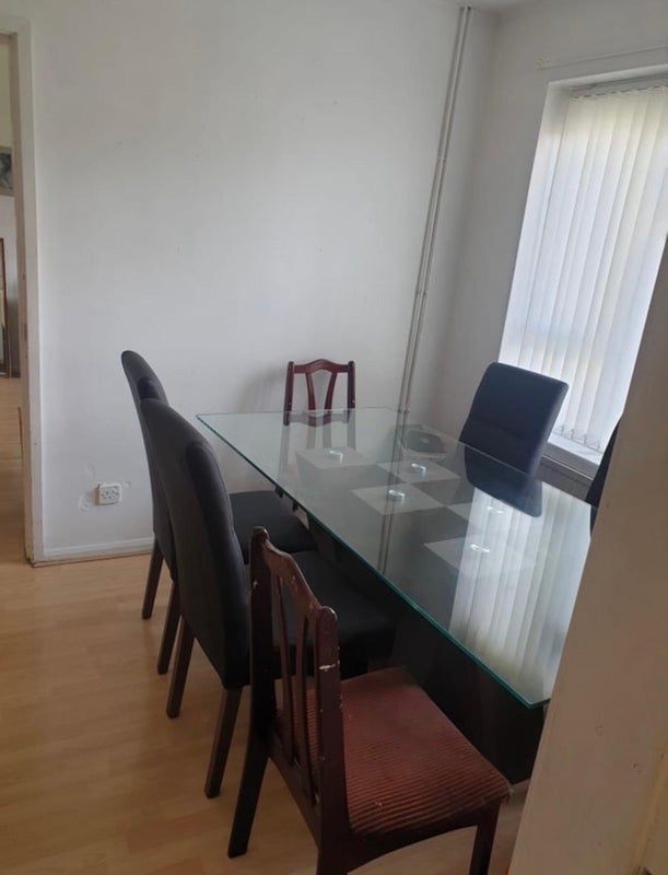 Room Hestor Walk in Manchester