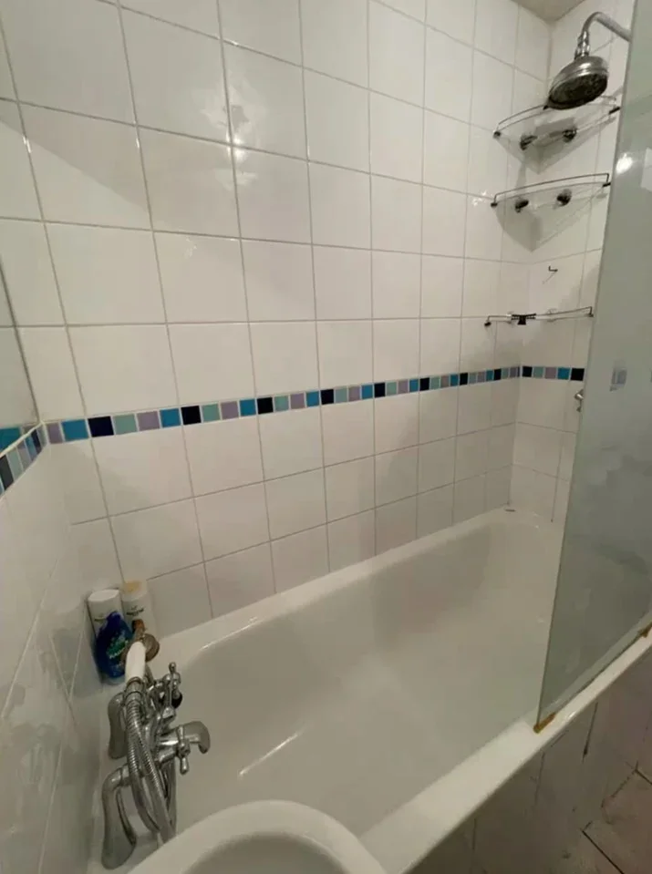 Room Friars Avenue in Greater London